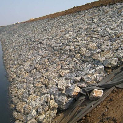 雷诺护垫在黑龙江同江堤防建设中使用