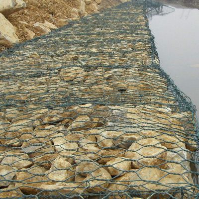 包塑丝的石笼网具有渗透性、排水性