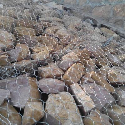 高尔凡格宾石笼网比一般镀锌、电镀锌优胜